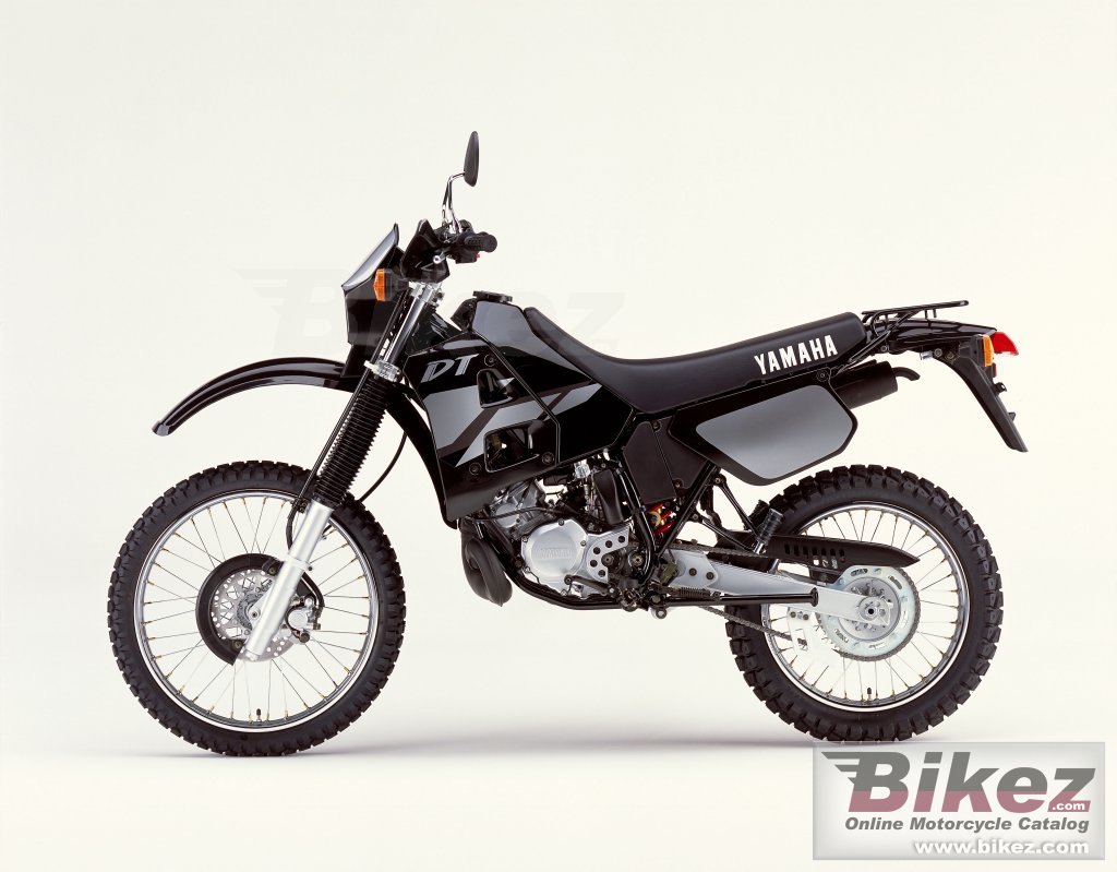 Big  Published with permission. dt 125 r picture and wallpaper from Bikez.com